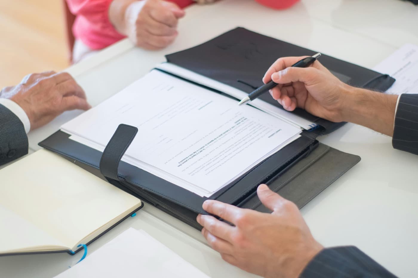 Reviewing a Dubai tenancy agreement